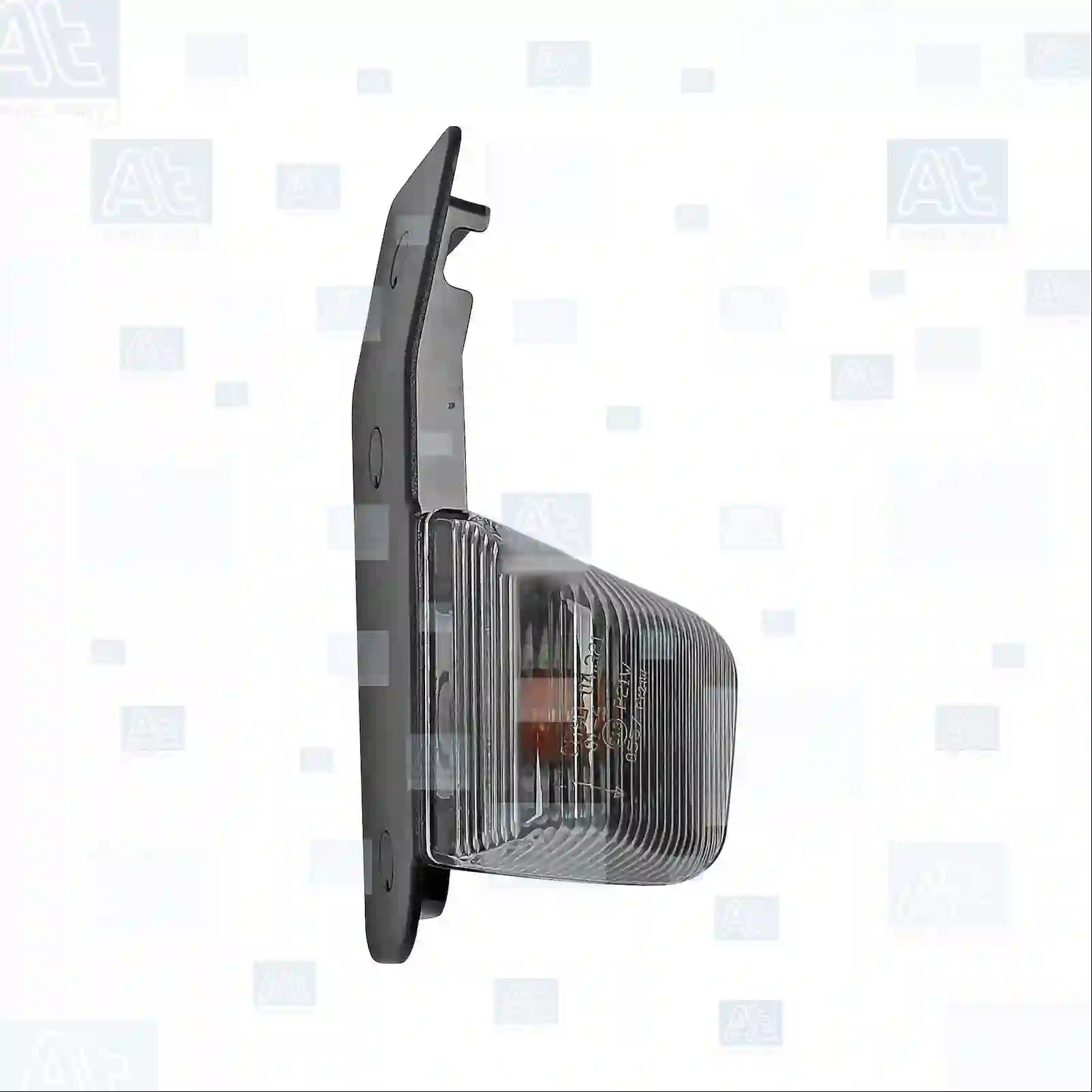 Marker Lamp Side marking lamp, left, at no: 77712476 ,  oem no:5801572080, 5801754886, ZG20874-0008 At Spare Part | Engine, Accelerator Pedal, Camshaft, Connecting Rod, Crankcase, Crankshaft, Cylinder Head, Engine Suspension Mountings, Exhaust Manifold, Exhaust Gas Recirculation, Filter Kits, Flywheel Housing, General Overhaul Kits, Engine, Intake Manifold, Oil Cleaner, Oil Cooler, Oil Filter, Oil Pump, Oil Sump, Piston & Liner, Sensor & Switch, Timing Case, Turbocharger, Cooling System, Belt Tensioner, Coolant Filter, Coolant Pipe, Corrosion Prevention Agent, Drive, Expansion Tank, Fan, Intercooler, Monitors & Gauges, Radiator, Thermostat, V-Belt / Timing belt, Water Pump, Fuel System, Electronical Injector Unit, Feed Pump, Fuel Filter, cpl., Fuel Gauge Sender,  Fuel Line, Fuel Pump, Fuel Tank, Injection Line Kit, Injection Pump, Exhaust System, Clutch & Pedal, Gearbox, Propeller Shaft, Axles, Brake System, Hubs & Wheels, Suspension, Leaf Spring, Universal Parts / Accessories, Steering, Electrical System, Cabin