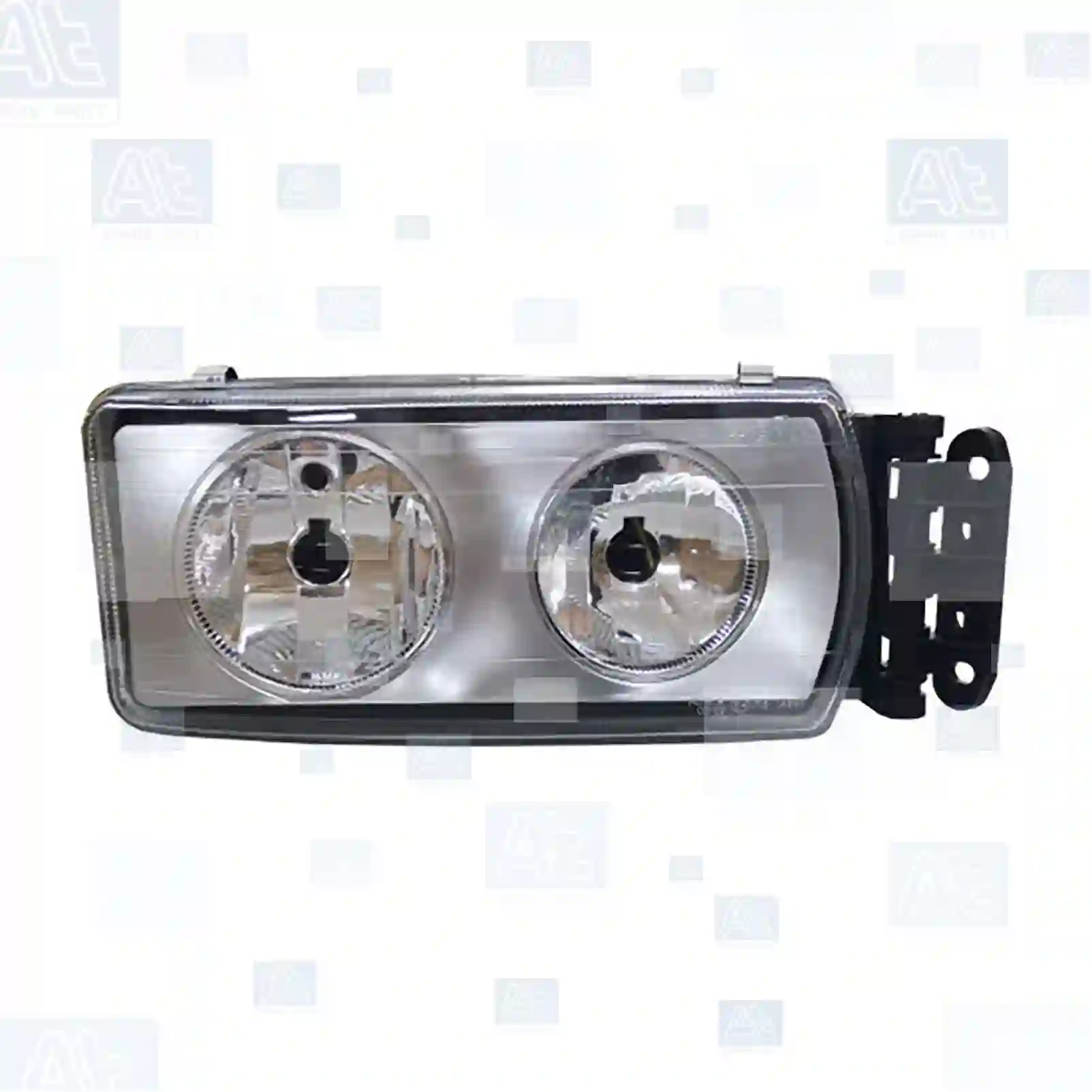 Headlamp Headlamp, right, with bulbs, at no: 77712651 ,  oem no:504020189, , , At Spare Part | Engine, Accelerator Pedal, Camshaft, Connecting Rod, Crankcase, Crankshaft, Cylinder Head, Engine Suspension Mountings, Exhaust Manifold, Exhaust Gas Recirculation, Filter Kits, Flywheel Housing, General Overhaul Kits, Engine, Intake Manifold, Oil Cleaner, Oil Cooler, Oil Filter, Oil Pump, Oil Sump, Piston & Liner, Sensor & Switch, Timing Case, Turbocharger, Cooling System, Belt Tensioner, Coolant Filter, Coolant Pipe, Corrosion Prevention Agent, Drive, Expansion Tank, Fan, Intercooler, Monitors & Gauges, Radiator, Thermostat, V-Belt / Timing belt, Water Pump, Fuel System, Electronical Injector Unit, Feed Pump, Fuel Filter, cpl., Fuel Gauge Sender,  Fuel Line, Fuel Pump, Fuel Tank, Injection Line Kit, Injection Pump, Exhaust System, Clutch & Pedal, Gearbox, Propeller Shaft, Axles, Brake System, Hubs & Wheels, Suspension, Leaf Spring, Universal Parts / Accessories, Steering, Electrical System, Cabin