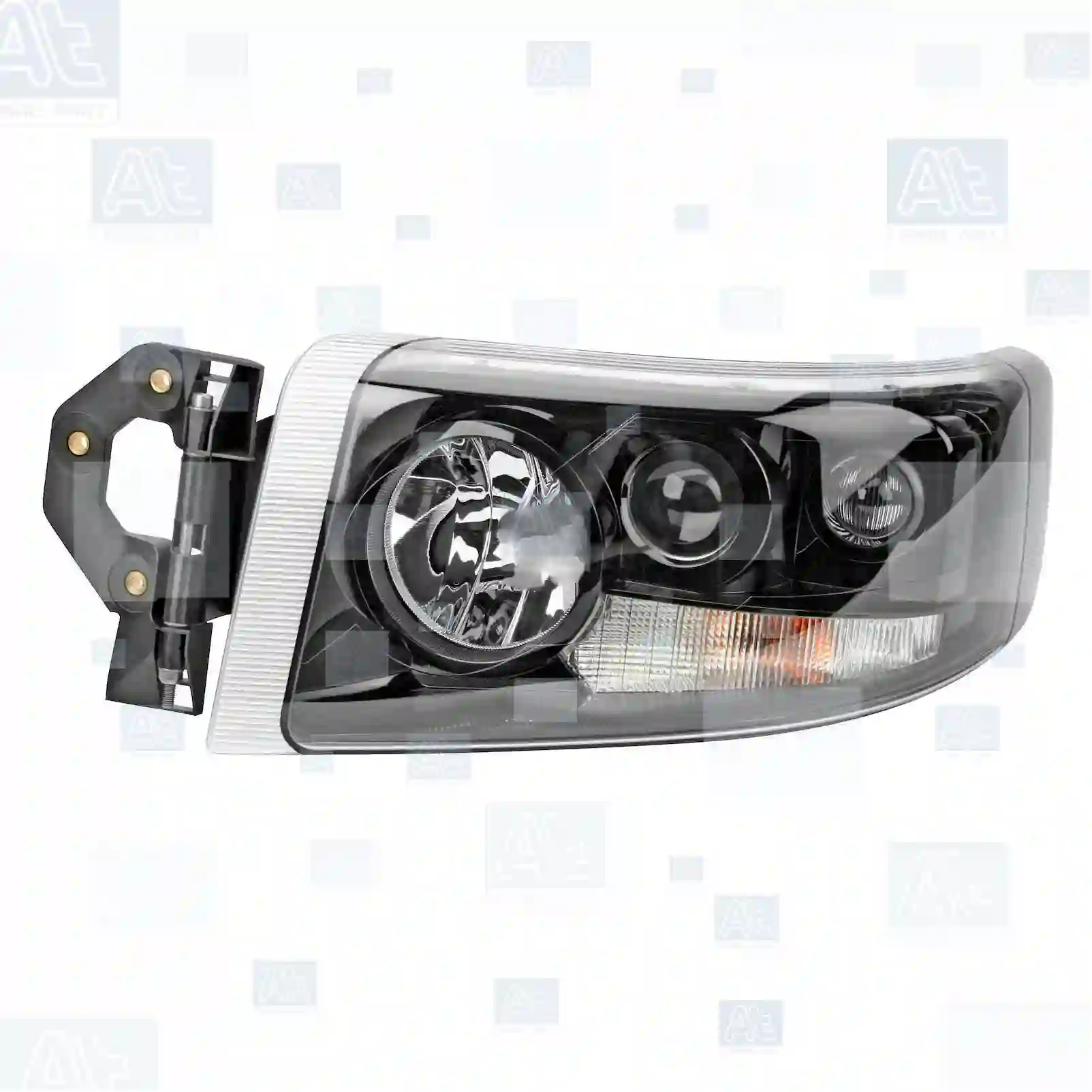 Headlamp Headlamp, left, with fog lamp, at no: 77712767 ,  oem no:1525771, 5010578454, 7421636298, 7482588681 At Spare Part | Engine, Accelerator Pedal, Camshaft, Connecting Rod, Crankcase, Crankshaft, Cylinder Head, Engine Suspension Mountings, Exhaust Manifold, Exhaust Gas Recirculation, Filter Kits, Flywheel Housing, General Overhaul Kits, Engine, Intake Manifold, Oil Cleaner, Oil Cooler, Oil Filter, Oil Pump, Oil Sump, Piston & Liner, Sensor & Switch, Timing Case, Turbocharger, Cooling System, Belt Tensioner, Coolant Filter, Coolant Pipe, Corrosion Prevention Agent, Drive, Expansion Tank, Fan, Intercooler, Monitors & Gauges, Radiator, Thermostat, V-Belt / Timing belt, Water Pump, Fuel System, Electronical Injector Unit, Feed Pump, Fuel Filter, cpl., Fuel Gauge Sender,  Fuel Line, Fuel Pump, Fuel Tank, Injection Line Kit, Injection Pump, Exhaust System, Clutch & Pedal, Gearbox, Propeller Shaft, Axles, Brake System, Hubs & Wheels, Suspension, Leaf Spring, Universal Parts / Accessories, Steering, Electrical System, Cabin
