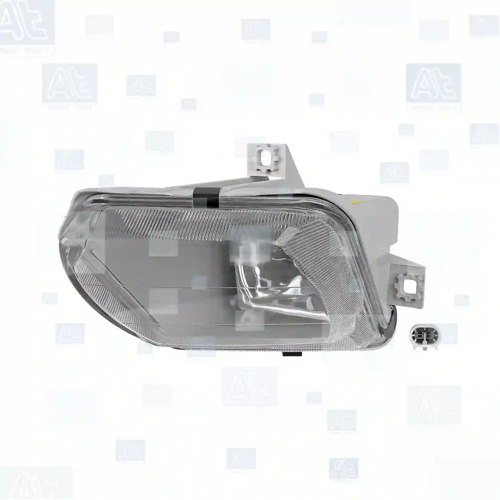 Fog Lamp Fog lamp, left, with bulb, at no: 77712943 ,  oem no:500320685 At Spare Part | Engine, Accelerator Pedal, Camshaft, Connecting Rod, Crankcase, Crankshaft, Cylinder Head, Engine Suspension Mountings, Exhaust Manifold, Exhaust Gas Recirculation, Filter Kits, Flywheel Housing, General Overhaul Kits, Engine, Intake Manifold, Oil Cleaner, Oil Cooler, Oil Filter, Oil Pump, Oil Sump, Piston & Liner, Sensor & Switch, Timing Case, Turbocharger, Cooling System, Belt Tensioner, Coolant Filter, Coolant Pipe, Corrosion Prevention Agent, Drive, Expansion Tank, Fan, Intercooler, Monitors & Gauges, Radiator, Thermostat, V-Belt / Timing belt, Water Pump, Fuel System, Electronical Injector Unit, Feed Pump, Fuel Filter, cpl., Fuel Gauge Sender,  Fuel Line, Fuel Pump, Fuel Tank, Injection Line Kit, Injection Pump, Exhaust System, Clutch & Pedal, Gearbox, Propeller Shaft, Axles, Brake System, Hubs & Wheels, Suspension, Leaf Spring, Universal Parts / Accessories, Steering, Electrical System, Cabin