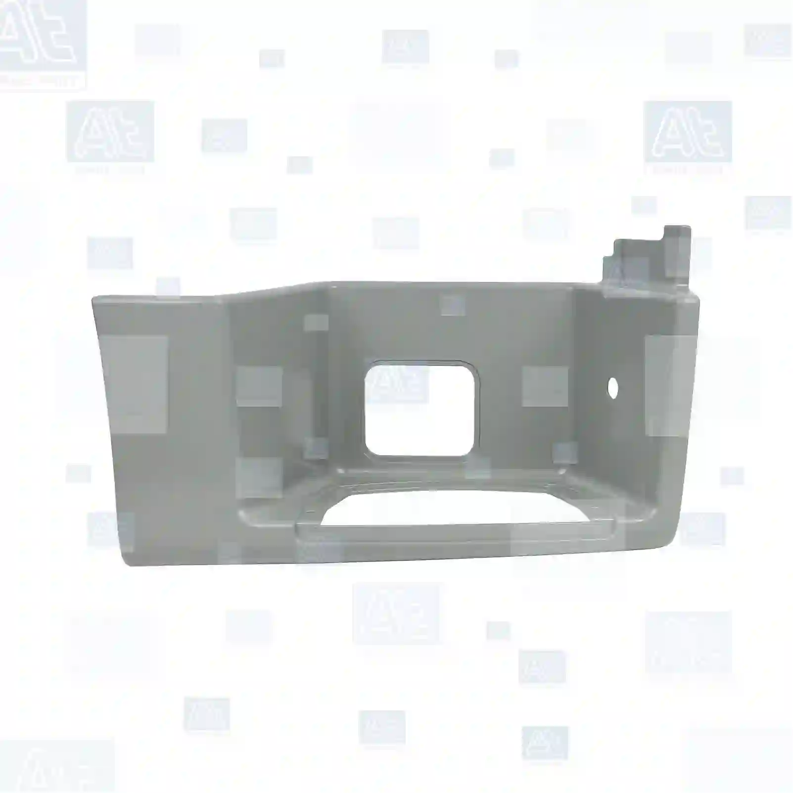 Boarding Step Step well case, lower, right, at no: 77718372 ,  oem no:81615100314, 81615100750, 81615100800 At Spare Part | Engine, Accelerator Pedal, Camshaft, Connecting Rod, Crankcase, Crankshaft, Cylinder Head, Engine Suspension Mountings, Exhaust Manifold, Exhaust Gas Recirculation, Filter Kits, Flywheel Housing, General Overhaul Kits, Engine, Intake Manifold, Oil Cleaner, Oil Cooler, Oil Filter, Oil Pump, Oil Sump, Piston & Liner, Sensor & Switch, Timing Case, Turbocharger, Cooling System, Belt Tensioner, Coolant Filter, Coolant Pipe, Corrosion Prevention Agent, Drive, Expansion Tank, Fan, Intercooler, Monitors & Gauges, Radiator, Thermostat, V-Belt / Timing belt, Water Pump, Fuel System, Electronical Injector Unit, Feed Pump, Fuel Filter, cpl., Fuel Gauge Sender,  Fuel Line, Fuel Pump, Fuel Tank, Injection Line Kit, Injection Pump, Exhaust System, Clutch & Pedal, Gearbox, Propeller Shaft, Axles, Brake System, Hubs & Wheels, Suspension, Leaf Spring, Universal Parts / Accessories, Steering, Electrical System, Cabin