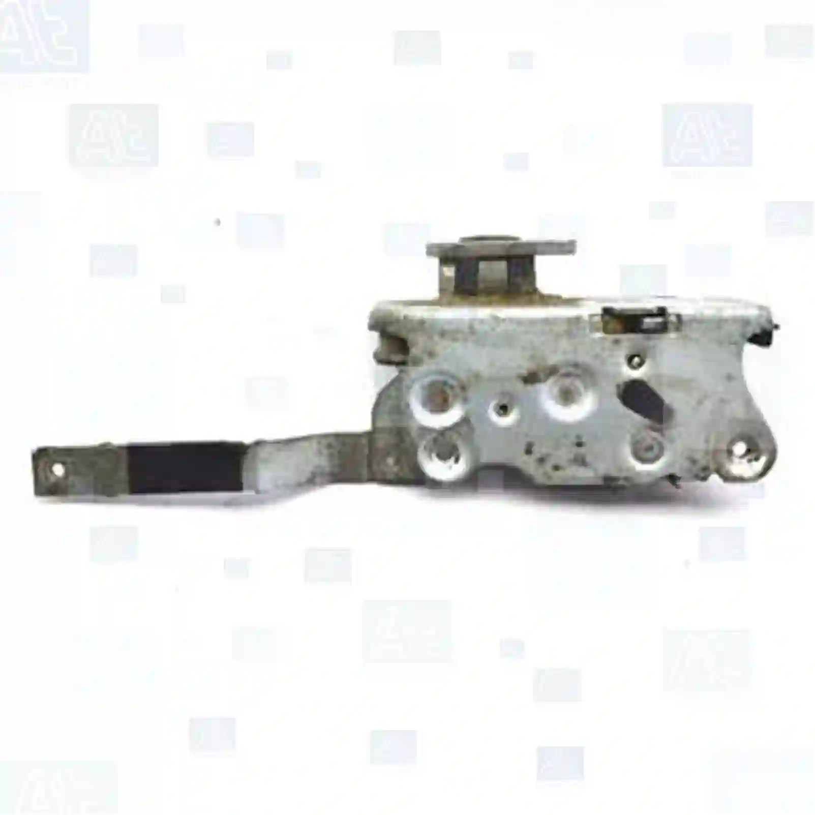 Door Lock, right, at no: 77718412 ,  oem no:3817230301, ZG60919-0008 At Spare Part | Engine, Accelerator Pedal, Camshaft, Connecting Rod, Crankcase, Crankshaft, Cylinder Head, Engine Suspension Mountings, Exhaust Manifold, Exhaust Gas Recirculation, Filter Kits, Flywheel Housing, General Overhaul Kits, Engine, Intake Manifold, Oil Cleaner, Oil Cooler, Oil Filter, Oil Pump, Oil Sump, Piston & Liner, Sensor & Switch, Timing Case, Turbocharger, Cooling System, Belt Tensioner, Coolant Filter, Coolant Pipe, Corrosion Prevention Agent, Drive, Expansion Tank, Fan, Intercooler, Monitors & Gauges, Radiator, Thermostat, V-Belt / Timing belt, Water Pump, Fuel System, Electronical Injector Unit, Feed Pump, Fuel Filter, cpl., Fuel Gauge Sender,  Fuel Line, Fuel Pump, Fuel Tank, Injection Line Kit, Injection Pump, Exhaust System, Clutch & Pedal, Gearbox, Propeller Shaft, Axles, Brake System, Hubs & Wheels, Suspension, Leaf Spring, Universal Parts / Accessories, Steering, Electrical System, Cabin