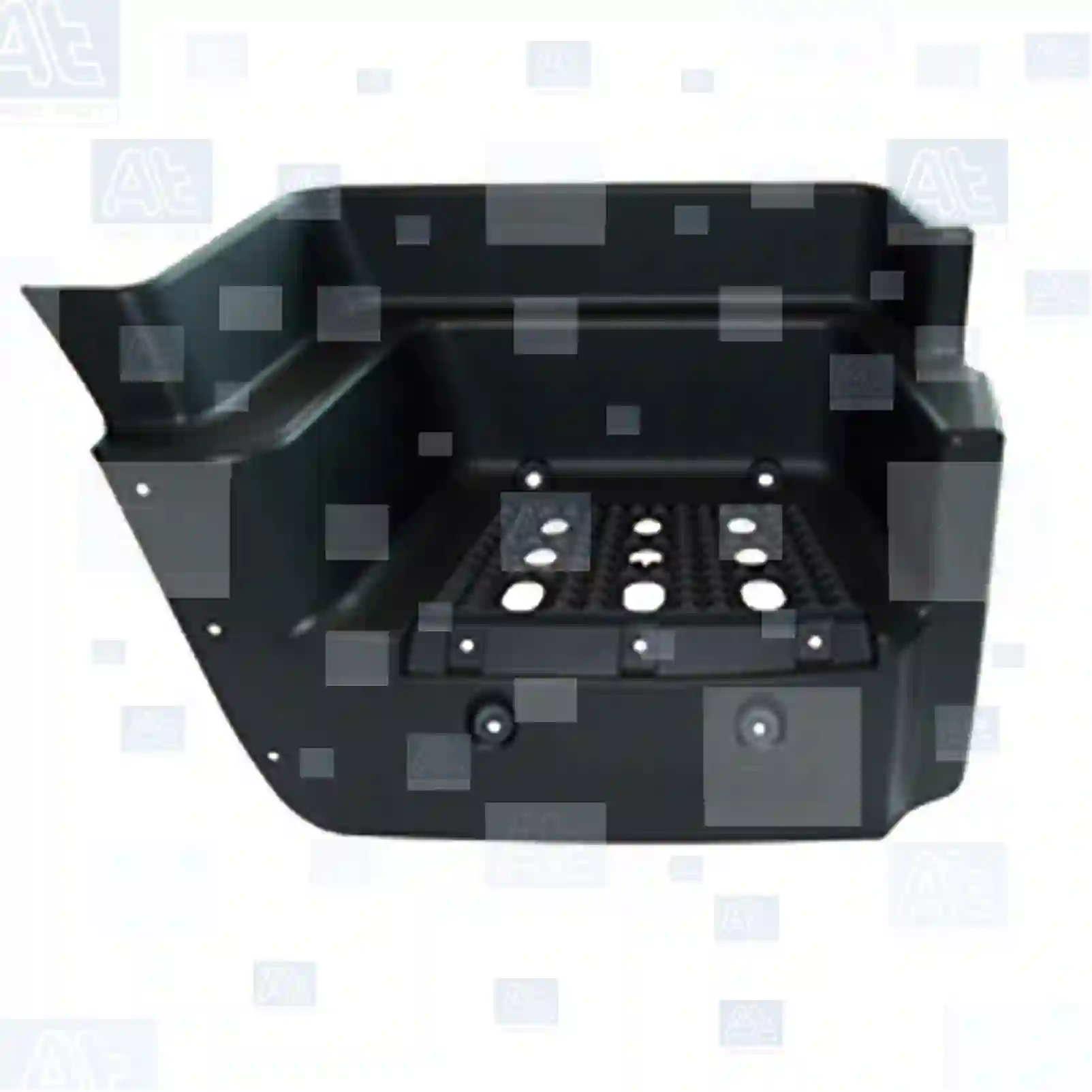 Boarding Step Step well case, right, at no: 77719848 ,  oem no:02997524, 2997524, 504103233, 504218912 At Spare Part | Engine, Accelerator Pedal, Camshaft, Connecting Rod, Crankcase, Crankshaft, Cylinder Head, Engine Suspension Mountings, Exhaust Manifold, Exhaust Gas Recirculation, Filter Kits, Flywheel Housing, General Overhaul Kits, Engine, Intake Manifold, Oil Cleaner, Oil Cooler, Oil Filter, Oil Pump, Oil Sump, Piston & Liner, Sensor & Switch, Timing Case, Turbocharger, Cooling System, Belt Tensioner, Coolant Filter, Coolant Pipe, Corrosion Prevention Agent, Drive, Expansion Tank, Fan, Intercooler, Monitors & Gauges, Radiator, Thermostat, V-Belt / Timing belt, Water Pump, Fuel System, Electronical Injector Unit, Feed Pump, Fuel Filter, cpl., Fuel Gauge Sender,  Fuel Line, Fuel Pump, Fuel Tank, Injection Line Kit, Injection Pump, Exhaust System, Clutch & Pedal, Gearbox, Propeller Shaft, Axles, Brake System, Hubs & Wheels, Suspension, Leaf Spring, Universal Parts / Accessories, Steering, Electrical System, Cabin