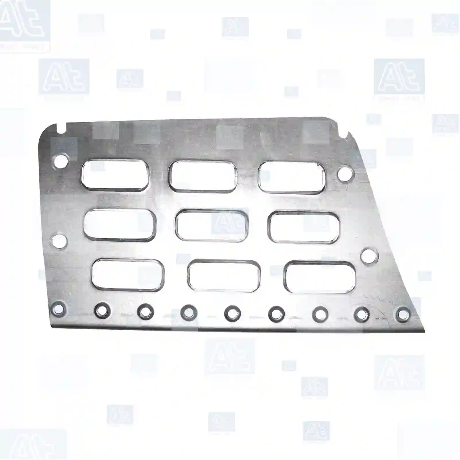 Boarding Step Step, left, at no: 77721026 ,  oem no:20360788, ZG61146-0008 At Spare Part | Engine, Accelerator Pedal, Camshaft, Connecting Rod, Crankcase, Crankshaft, Cylinder Head, Engine Suspension Mountings, Exhaust Manifold, Exhaust Gas Recirculation, Filter Kits, Flywheel Housing, General Overhaul Kits, Engine, Intake Manifold, Oil Cleaner, Oil Cooler, Oil Filter, Oil Pump, Oil Sump, Piston & Liner, Sensor & Switch, Timing Case, Turbocharger, Cooling System, Belt Tensioner, Coolant Filter, Coolant Pipe, Corrosion Prevention Agent, Drive, Expansion Tank, Fan, Intercooler, Monitors & Gauges, Radiator, Thermostat, V-Belt / Timing belt, Water Pump, Fuel System, Electronical Injector Unit, Feed Pump, Fuel Filter, cpl., Fuel Gauge Sender,  Fuel Line, Fuel Pump, Fuel Tank, Injection Line Kit, Injection Pump, Exhaust System, Clutch & Pedal, Gearbox, Propeller Shaft, Axles, Brake System, Hubs & Wheels, Suspension, Leaf Spring, Universal Parts / Accessories, Steering, Electrical System, Cabin